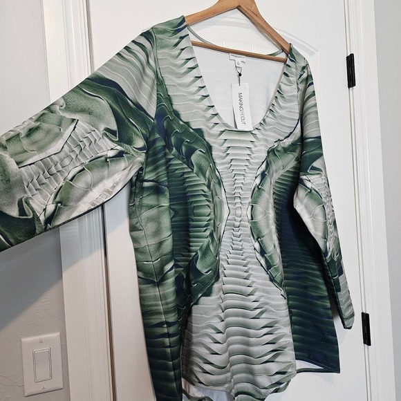 Making the Cut Bodysuit Womens 5X Green Printed Skeleton Stretch Long Sleeve - Picture 3 of 11